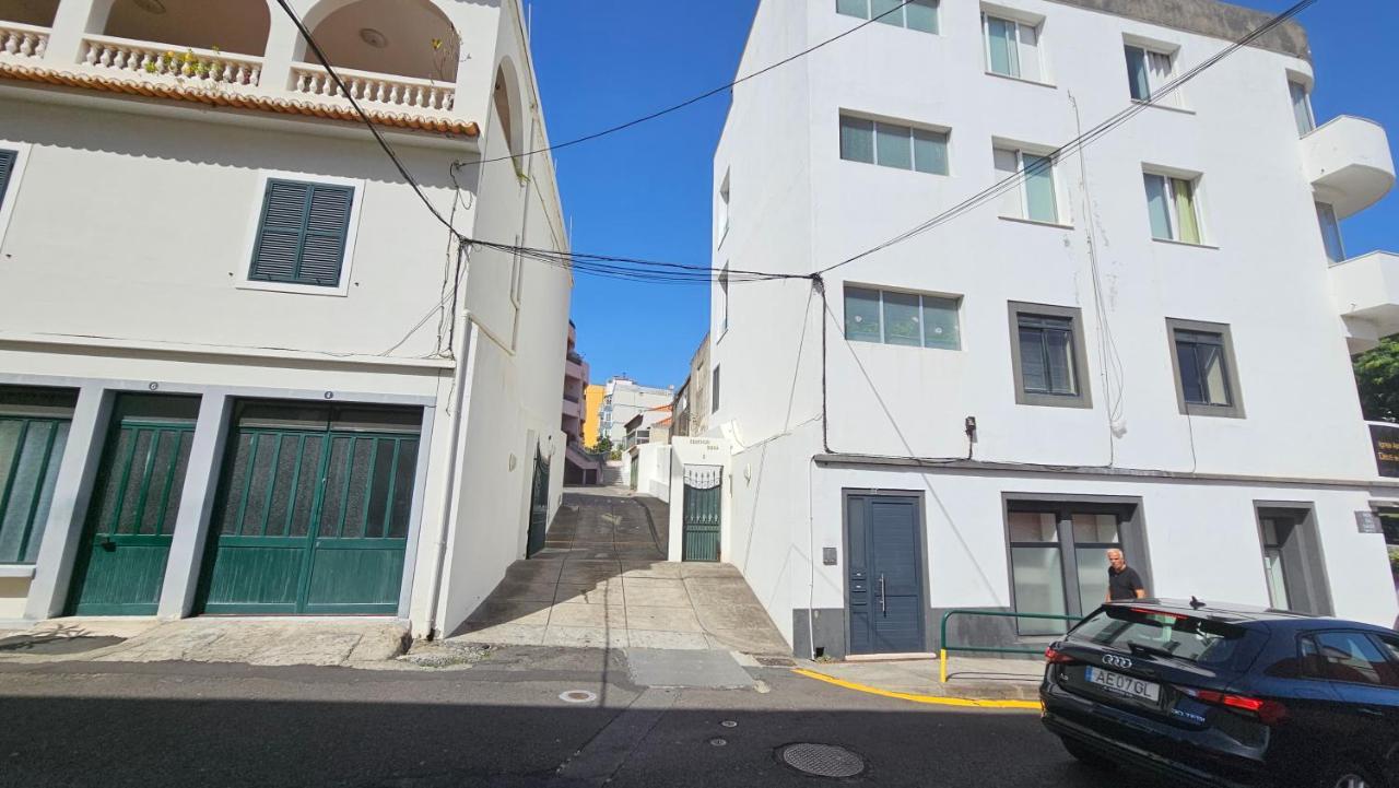 Garden And Seaview Apartment - Free Parking Funchal  Exterior photo