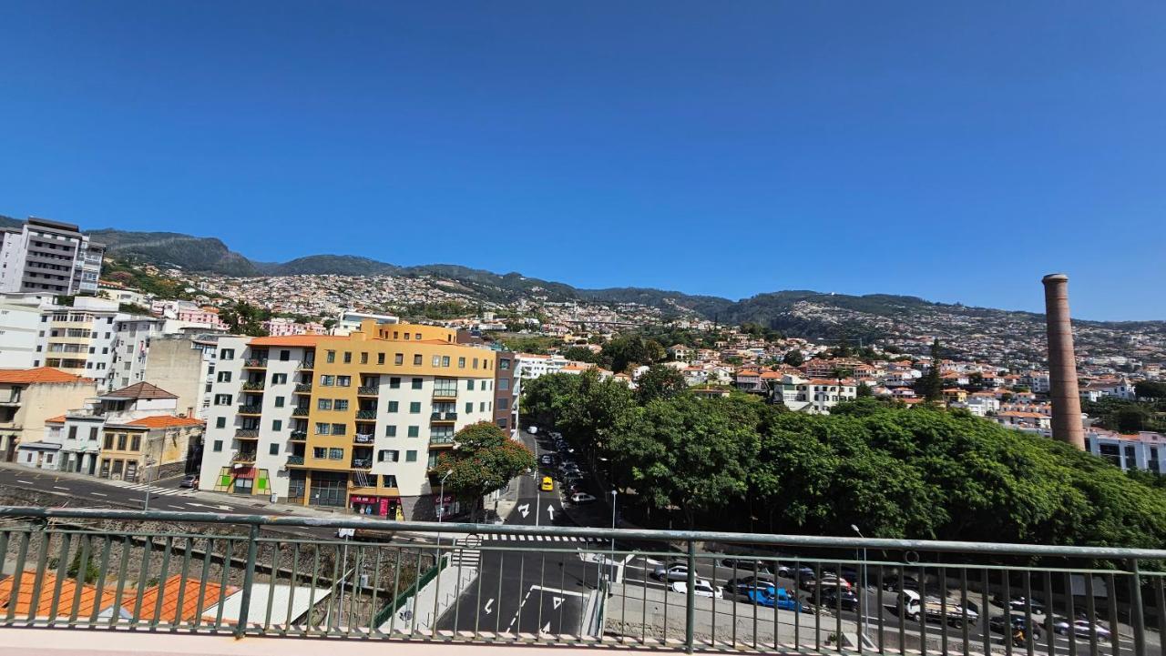 Garden And Seaview Apartment - Free Parking Funchal  Exterior photo